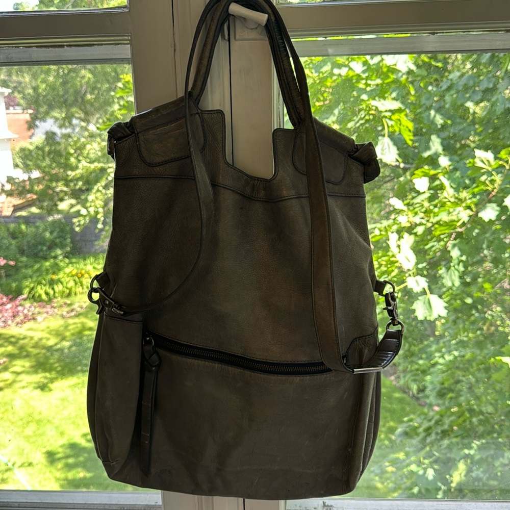 Foley and Corinna Blue Hobo